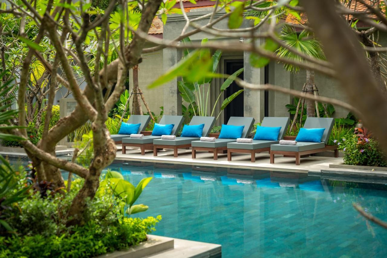 Eightfold Urban Resort Σιέμ Ρέαπ Εξωτερικό φωτογραφία The swimming pool at the hotel