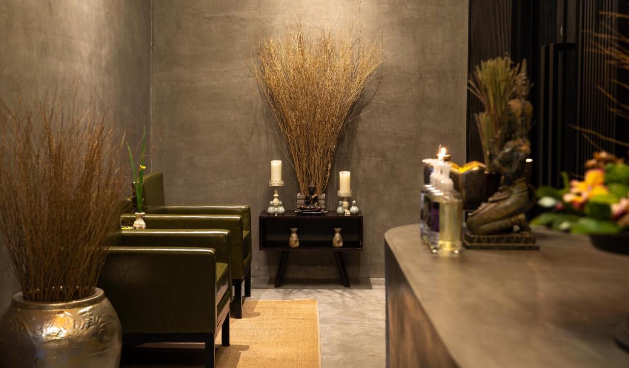 Eightfold Urban Resort Σιέμ Ρέαπ Εξωτερικό φωτογραφία Interior of a spa in Bangkok, Thailand