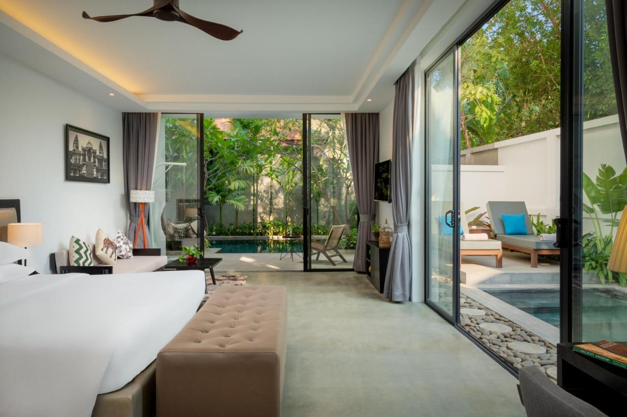 Eightfold Urban Resort Σιέμ Ρέαπ Εξωτερικό φωτογραφία A pool villa at The Village Phuket